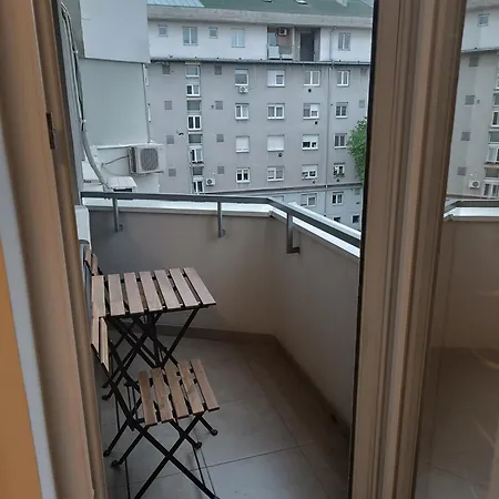 Nana's Apartment